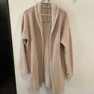 Lululemon Sincerely Sherpa Wrap in Cashew